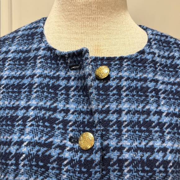 J Crew sz 4 blue tweed jacket with gold buttons - Picture 2 of 8